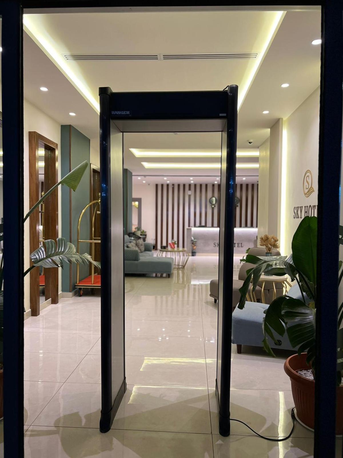 Sky Hotel Aqaba Exteriör bild